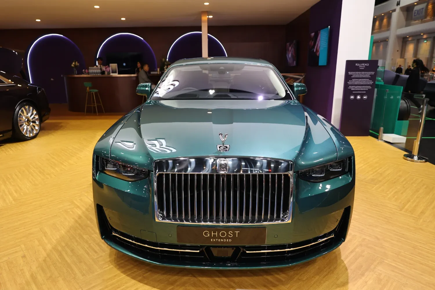 69_03_24 Rolls Royce by Boy 2