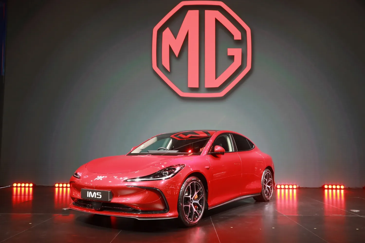 NEW MG IM5